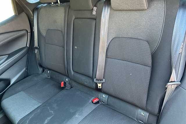 Nissan QASHQAI 1.3 DiG-T MH N-Connecta [Glass Roof] 5dr