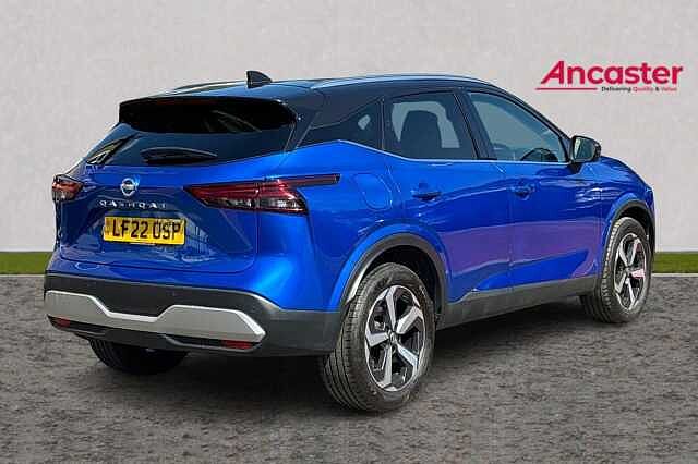 Nissan QASHQAI 1.3 DiG-T MH N-Connecta [Glass Roof] 5dr
