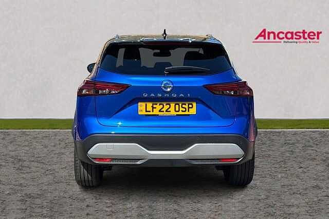 Nissan QASHQAI 1.3 DiG-T MH N-Connecta [Glass Roof] 5dr