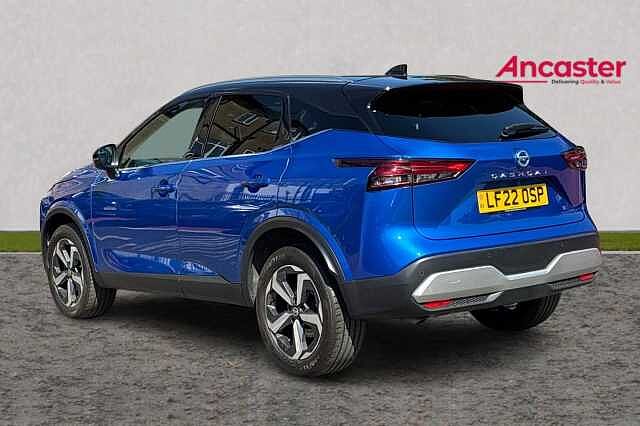 Nissan QASHQAI 1.3 DiG-T MH N-Connecta [Glass Roof] 5dr
