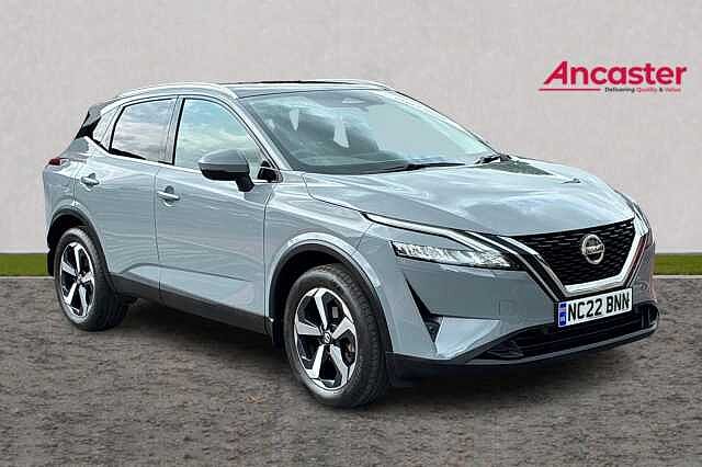 Nissan QASHQAI 1.3 DiG-T MH N-Connecta [Glass Roof] 5dr