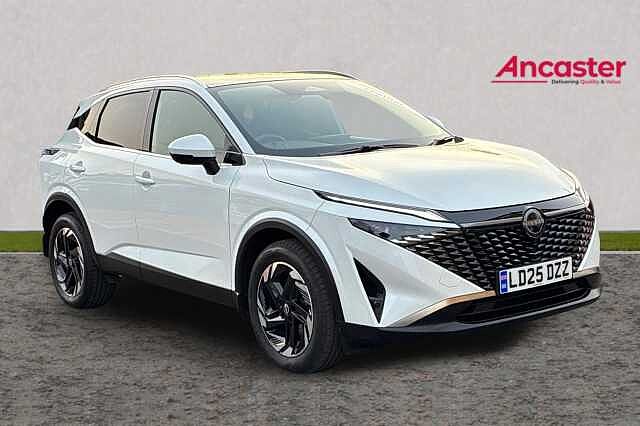 Nissan QASHQAI 1.3 DiG-T MH N-Connecta [Glass Roof] 5dr